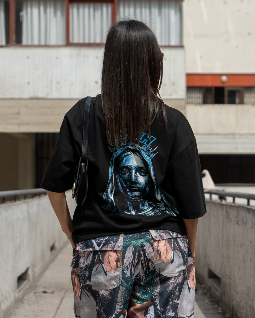 M. BLUE SAINT