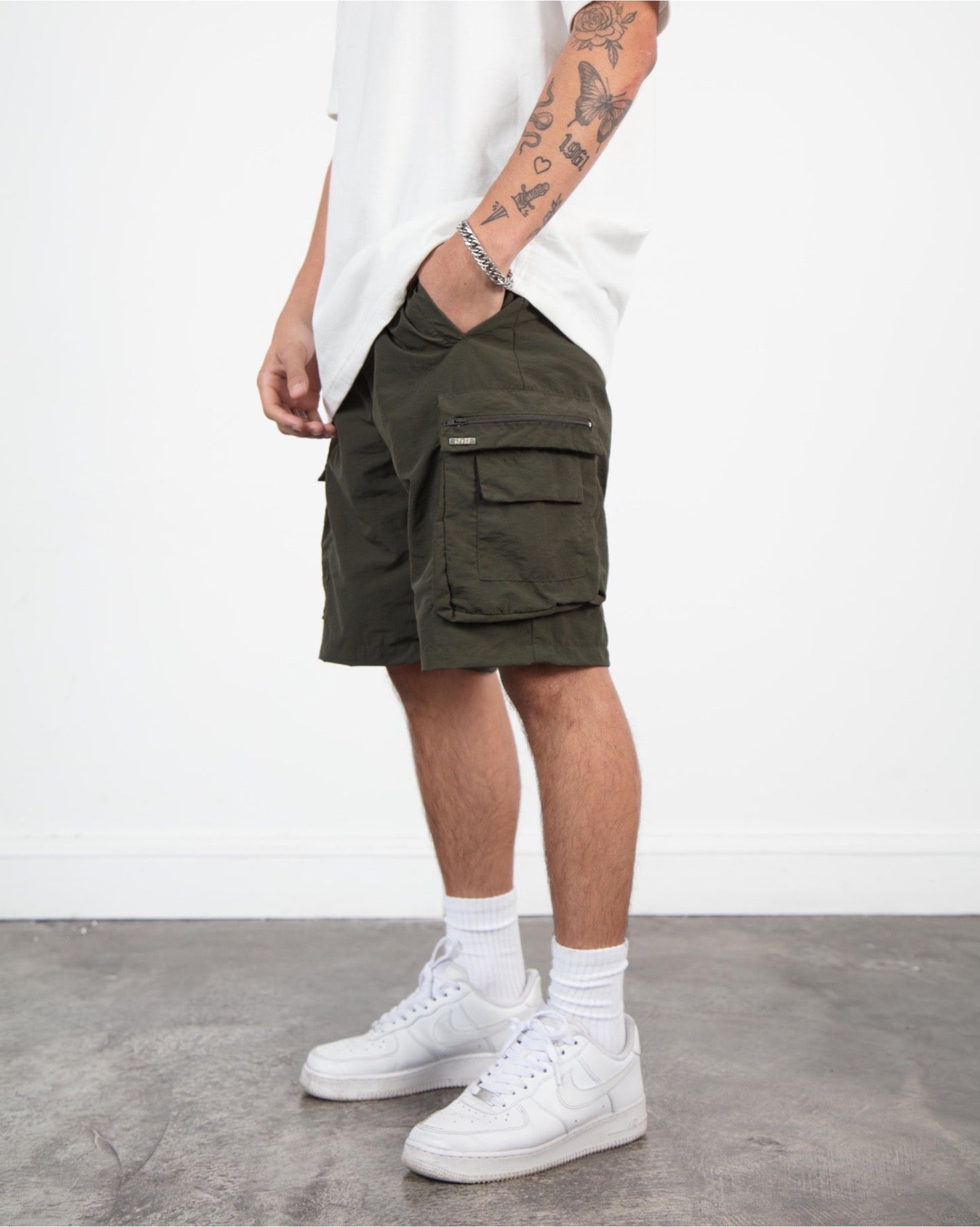 Short Cargo Verde Militar